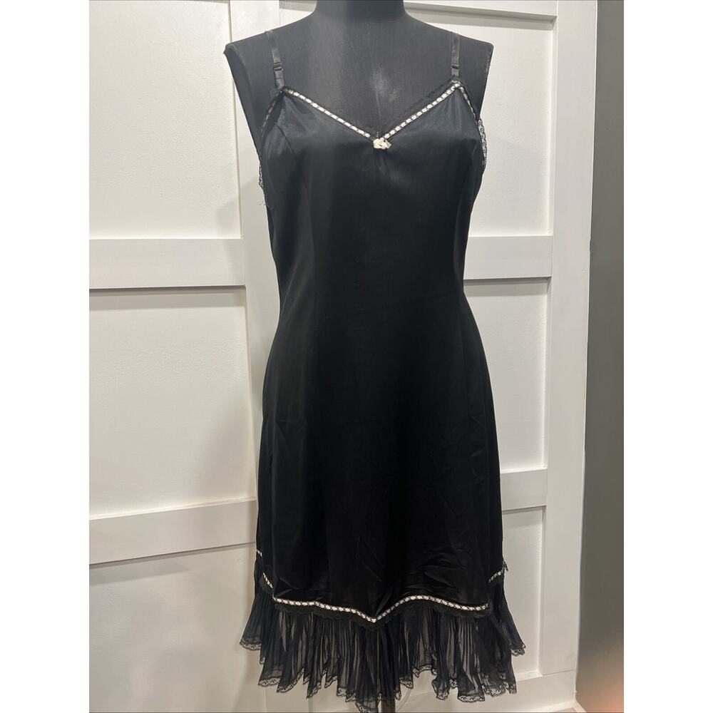Vintage 60s Von Roalte Slip Dress Nightie Black Lace Trimmed S38